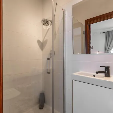 Tetuan 40 Oasis Nyaraló Nerja